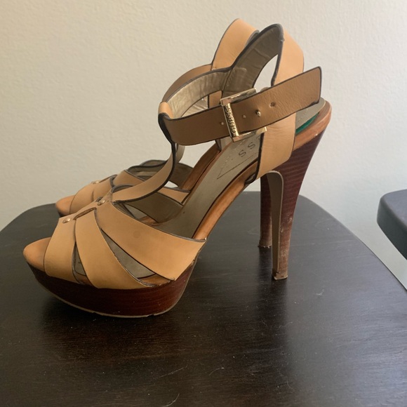 Guess Tan High Heels - Picture 3 of 3